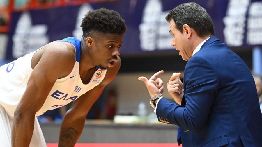 Ανεβάζει στροφές ο Κώστας Αντετοκούνμπο! (video)