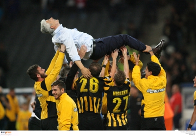 Η ΑΕΚ τίμησε τον θρύλο της: «Μια ζωή, μόνο ΑΕΚ!» (video)