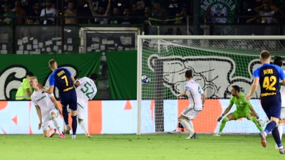 Παναθηναϊκός - Ντίπρο 1-1: Σόκαρε τη Λεωφόρο ο Ντόβμπικ - Ακυρώθηκε το γκολ του για χέρι! (video)