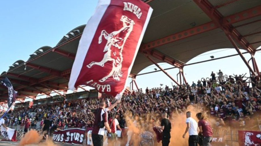 ΑΕΛ: Η Βασίλισσα εργαζόταν ολόκληρο το καλοκαίρι για να επέλθει η «βυσσινί θύελλα» (video)