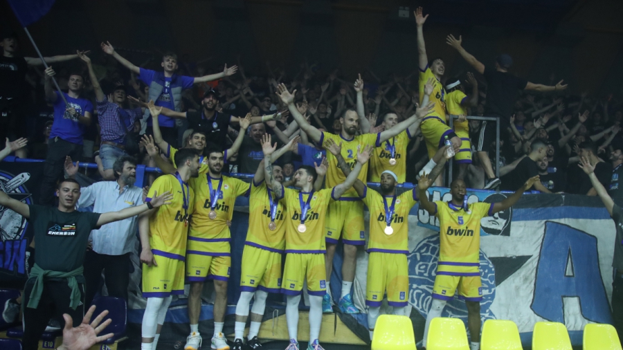 Περιστέρι: Ο… φιρμάτος αντι-Φρανσίσκο, οι προσθήκες περιωπής και ο ελληνικός κορμός! (video)