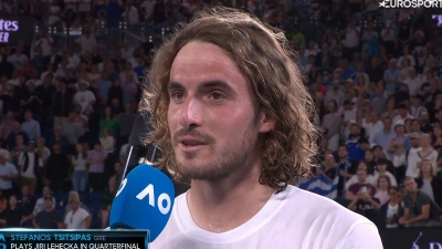 Τσιτσιπάς: «Το πρόσωπό μου καίει από την προσπάθεια, μπορεί να πάω στον ποταμό της Μελβούρνης»