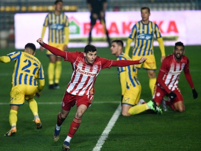 Super League: Δοκιμασία σε Αγρίνιο και Τούμπα για Ολυμπιακό και ΠΑΟΚ, πριν από τους ευρωπαϊκούς «τελικούς»! (video)