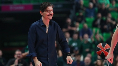 «Ούτε μια στο τρισεκατομμύριο σε πέντε ματς, τον προτιμώ!»: Ο Γιαννακόπουλος θέλει Ολυμπιακό, οι λόγοι και οι... «καναπέδες» πολλοί!