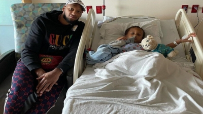 Ο Άντριαν Πέιν μοιράστηκε το σοβαρό πρόβλημα υγείας του γιου του