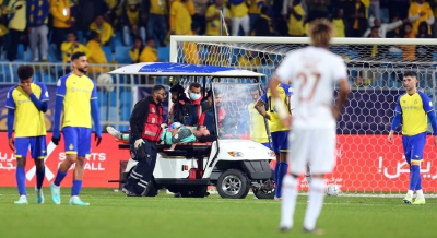 Σοκαριστικός τραυματισμός του Οσπίνα - Υπέστη κάταγμα στον αγκώνα (video)