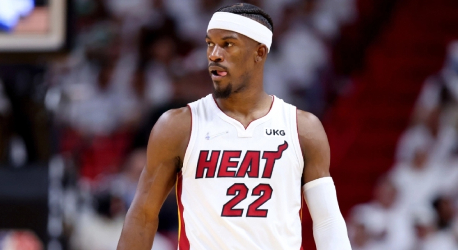 Το «γύρισε» στο τένις ο Τζίμι Μπάτλερ! (video)