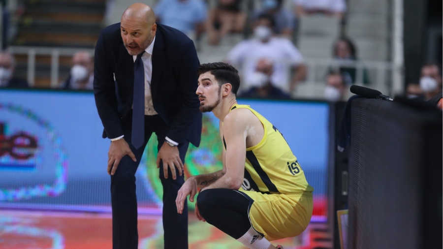 Φενέρμπαχτσε: Πρόβλημα με Ντε Κολό – τουλάχιστον τρεις εβδομάδες εκτός!