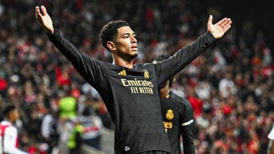 «Απόλυτη» Ρεάλ με τον Μπέλιγχαμ να... ξαναχτυπά, απόδραση για Νάπολι! (video)