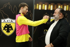 Γκεοργκίεφ σε Ηλιόπουλο: «Είμαι ενθουσιασμένος, να κερδίσουμε τρόπαια και να γίνω το κάστρο της άμυνας, όπως είπατε»