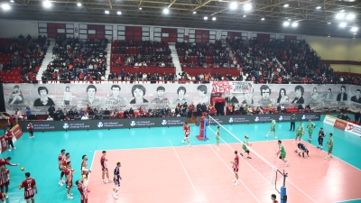 Ολυμπιακός - Παναθηναϊκός: Δεν ξεχνούν τα θύματα της Θύρας 7 οι οπαδοί των «ερυθρολεύκων»