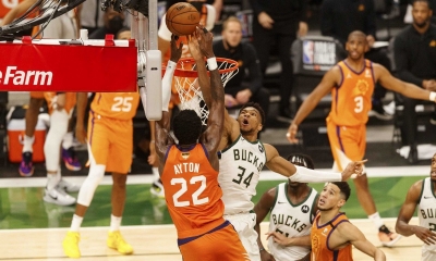 Αντετοκούνμπο: «Δεν είχα δει το μπλοκ στον Ayton»