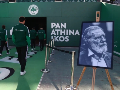 Κλίμα συγκίνησης στο ΟΑΚΑ: Φόρος τιμής στη μνήμη του Γιώργου Βαρδινογιάννη!
