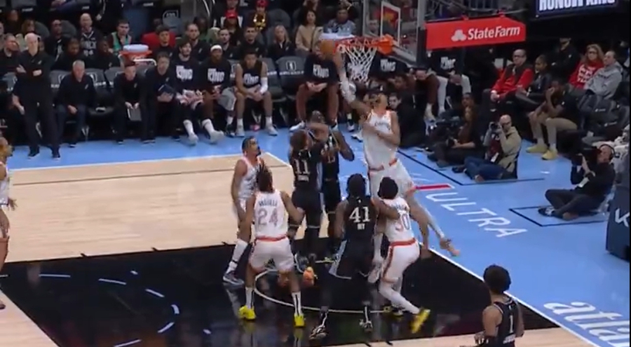 Γιατί μία φορά δεν είναι… αρκετή: Ο Γουεμπανιάμα είπε «όχι» στον Τρέι Γιανγκ και μάλιστα δις! (video)