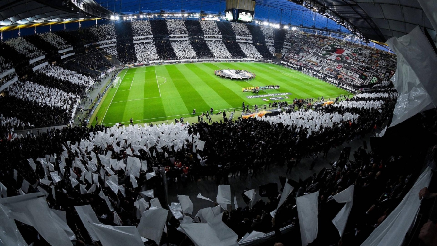 Άιντραχτ Φρανκφούρτης: Όταν τα κορεό των «αετών» αφήνουν την Ευρώπη με το στόμα ανοικτό (video)