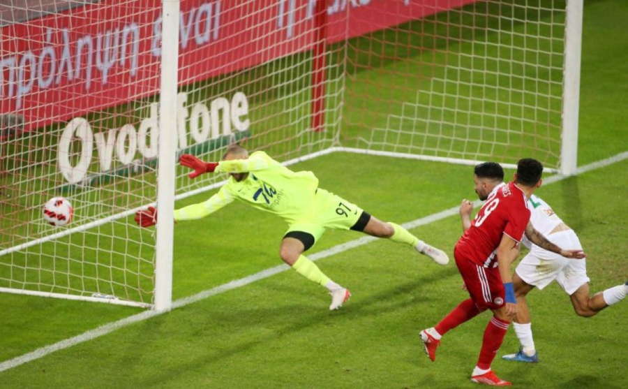 Ολυμπιακός: Απόλυτος κυρίαρχος στην παράδοση με τον Λεβαδειακό (video)