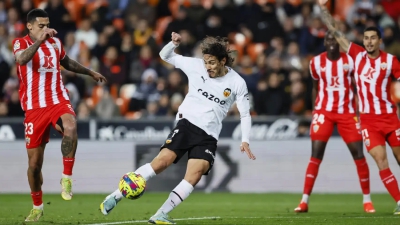 Βαλένθια - Αλμερία 2-2: Έ«Χ»ασαν και οι δύο (video)