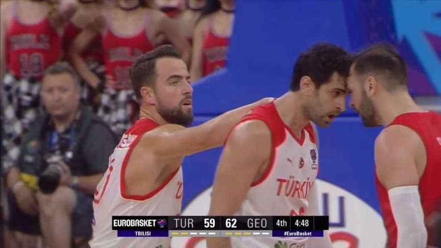 Τουρκία - Γεωργια: Τσαμπούκας μεταξύ Κορκμάζ και Σανάτζε! (video)