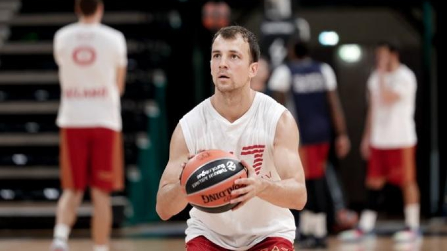 Πρόβλημα και με τον Πάνγκος στην Αρμάνι!