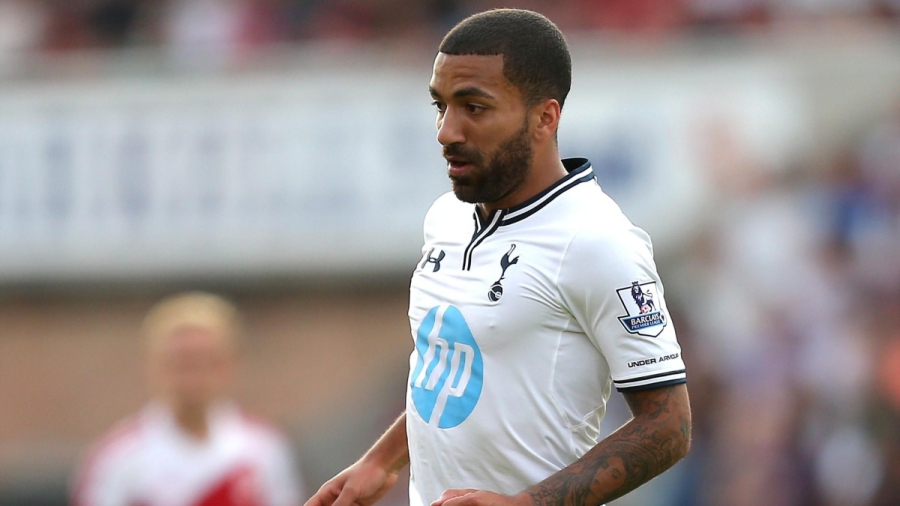 Σταμάτησε το ποδόσφαιρο ο Άαρον Λένον