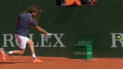 Μεντβέντεφ: Εκνευρισμός προς τους θεατές και... ξέσπασμα! (video)