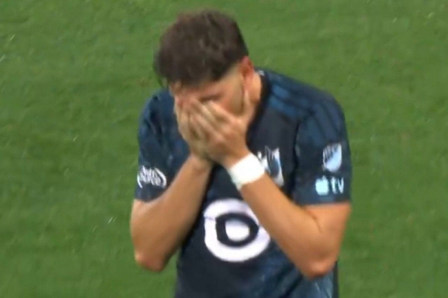 Νεκτάριος Τριάντης: Πέτυχε γκολάρα από τα 35 μέτρα και ξέσπασε σε κλάματα για τη μητέρα του!