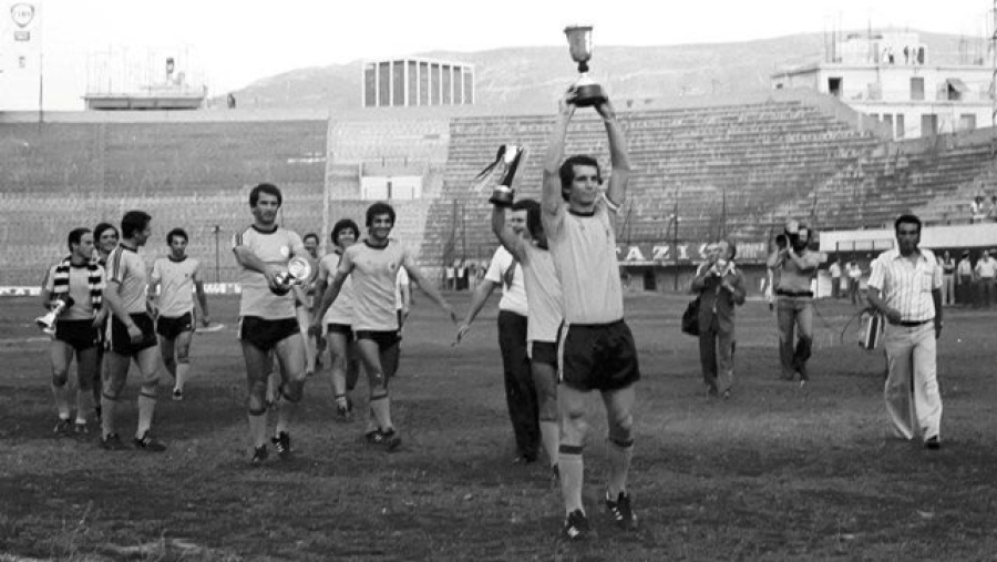 Ο επίλογος της καριέρας του Παπαϊωάννου και ο τελευταίος τίτλος του Μπάρλου με την ΑΕΚ, στο μπαράζ που δεν έγινε ποτέ