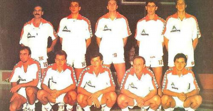 Ο 17χρονος Τάρλατς «ταπώνει» Φασούλα και Πρέλεβιτς φορώντας ερυθρόλευκα, αλλά όχι του Ολυμπιακού! (video)