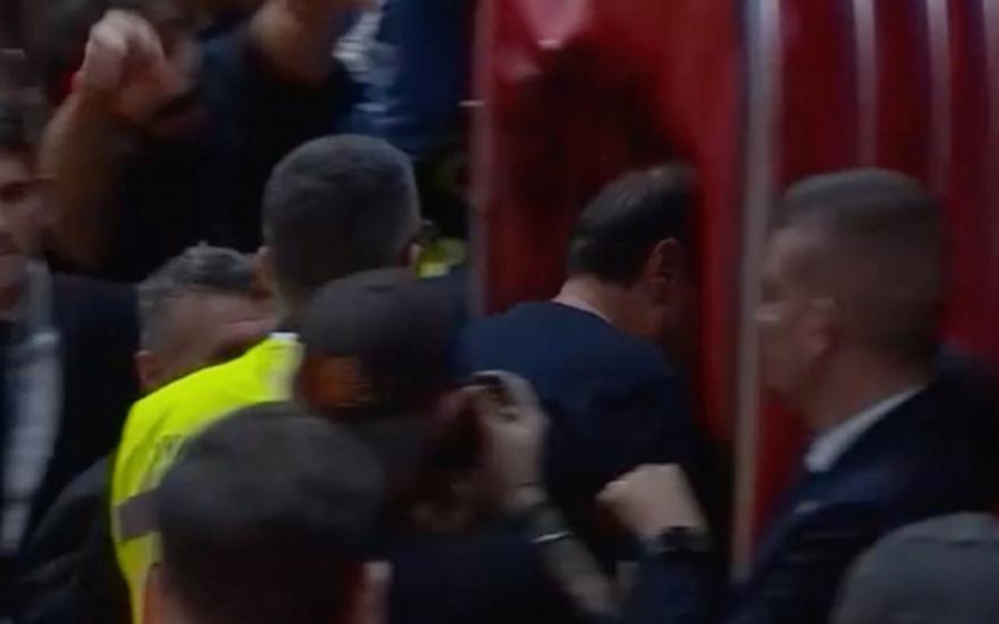 Έξαλλος ο Αταμάν: Αποβλήθηκε στην Μπολόνια με δύο τεχνικές στην ίδια φάση! (video)