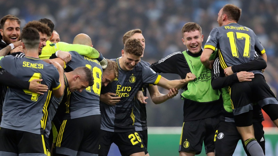 Καθάρισαν (και) τα αποδυτήρια της Μαρσέιγ οι ποδοσφαιριστές της Φέγενορντ!