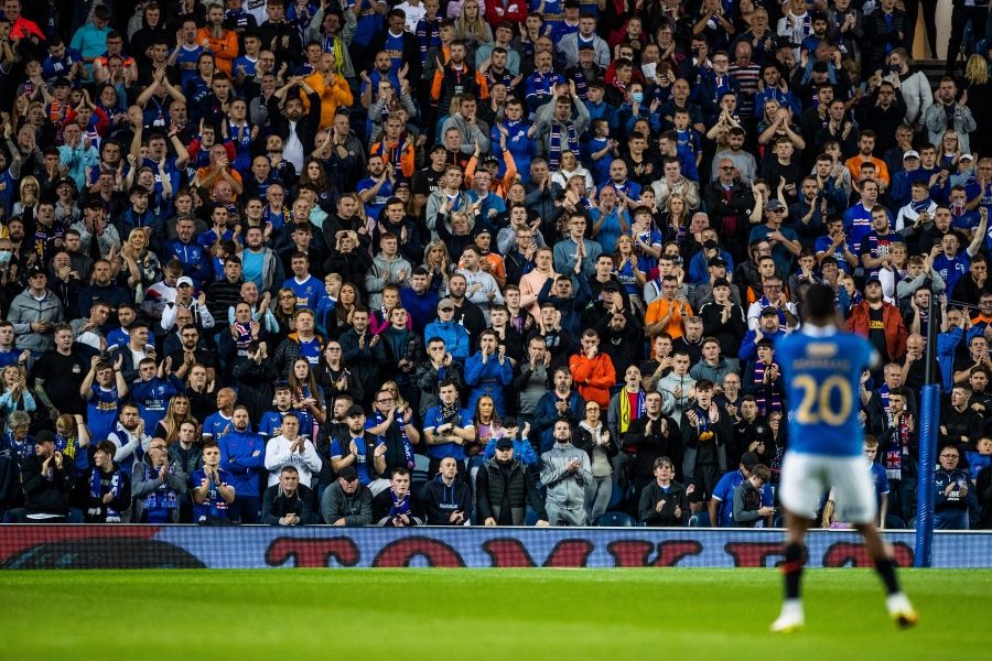 Ρέιντζερς: Κέρδισε, ενώ έπαιζε με παίκτη λιγότερο σε ευρωπαϊκή αναμέτρηση, 14 χρόνια μετά!