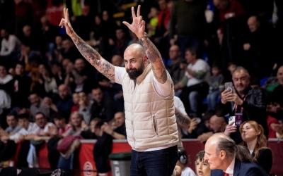 Ερυθρός Αστέρας - Ολυμπιακός: «Θερμή» υποδοχή στον Πέρο Άντιτς (video)