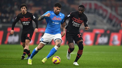 Αυλαία στη Super League και μεγάλα ντέρμπι σε Αγγλία και Ιταλία