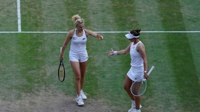 Wimbledon: Σινιάκοβα και Κρεϊτσίκοβα πρωταθλήτριες στο διπλό