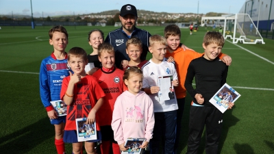 Μπράιτον: Γέμισε χαμόγελα μικρών παιδιών από την Ουκρανία το προπονητικό κέντρο!