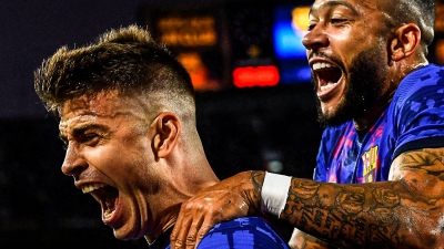 Ζεράρ Πικέ: Γηραιότερος σκόρερ της Μπαρτσελόνα στο Champions League και «συγκάτοικος» με τον Ρομπέρτο Κάρλος στα γκολ αμυντικών! (video)