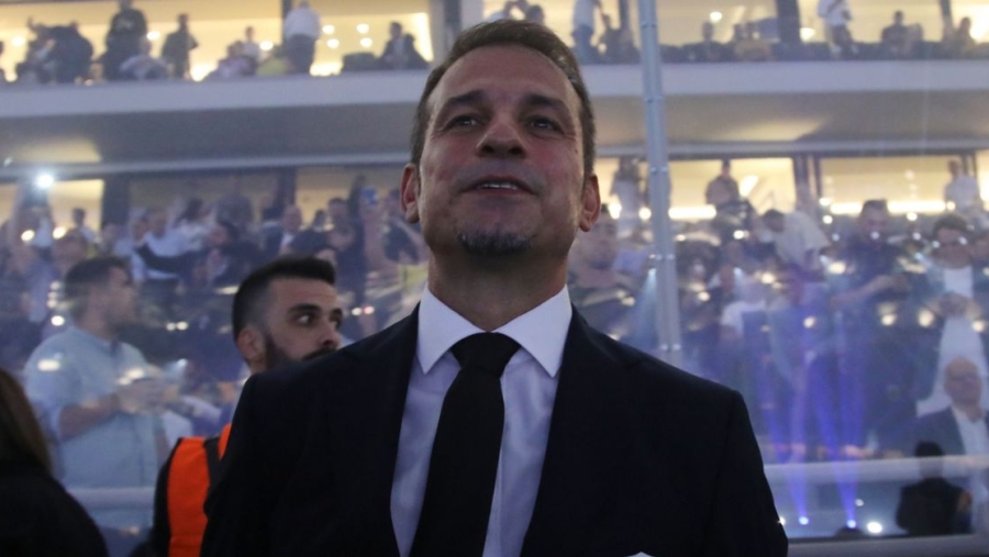 Ντέμης: «Πώς είναι να πηγαίνεις για μπάλα στη Νέα Φιλαδέλφεια 20 χρόνια μετά» (vid)