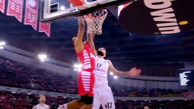 Top-10 EuroLeague: Σλούκας και Μπολομπόι στην τριάδα της 20ης αγωνιστικής (video)