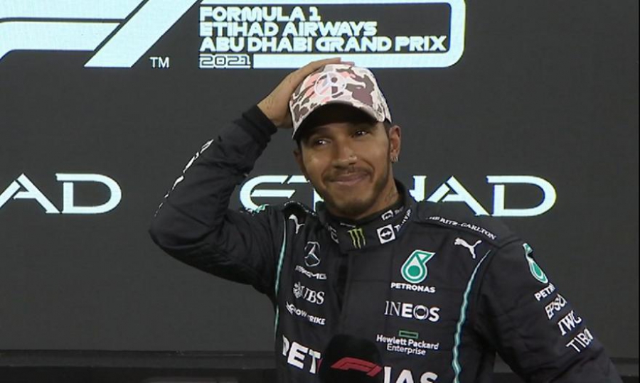 Χάμιλτον: «Άξιζε απόλυτα την πρωτιά ο Φερστάπεν» (video)