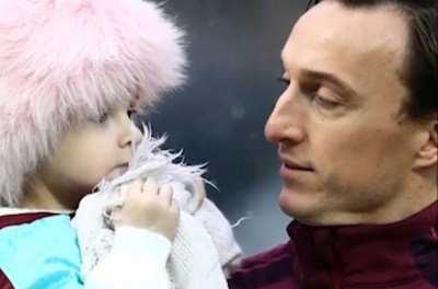 Γουέστ Χαμ: «Έσβησε» η μικρούλα οπαδός Άιλα...