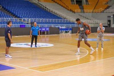 Εθνική Ελλάδας: Εσωτερικό διπλό με δύο απόντες και  «μάθημα διαιτησίας»