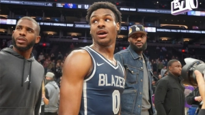 Ο γιος του ΛεΜπρον μαρκάρει τον Κρις Πολ αλλά... ο παλιός είναι αλλιώς (video)