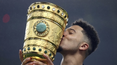 Jadon Sancho: Ηγέτης ετών 21, με έδρα το Ντόρτμουντ, φλερτ από Μάντσεστερ και «χρυσαφένια» πόδια αξίας 100 εκατομμυρίων ευρώ (video)