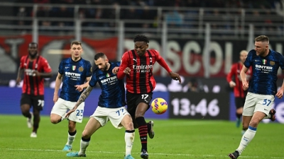 Μίλαν – Ίντερ 0-0: «Κόλλησαν» στο μηδέν και τα… λένε τον Απρίλη!