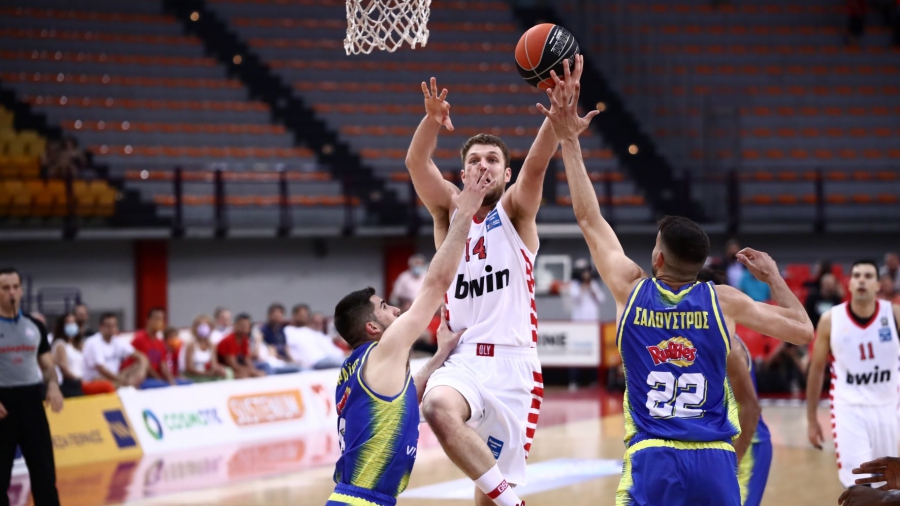 Ολυμπιακός - Περιστέρι 79-67: Με το μυαλό στο Βελιγράδι οι «ερυθρόλευκοι»... έπαιξαν με τη φωτιά αλλά δεν κάηκαν (video)