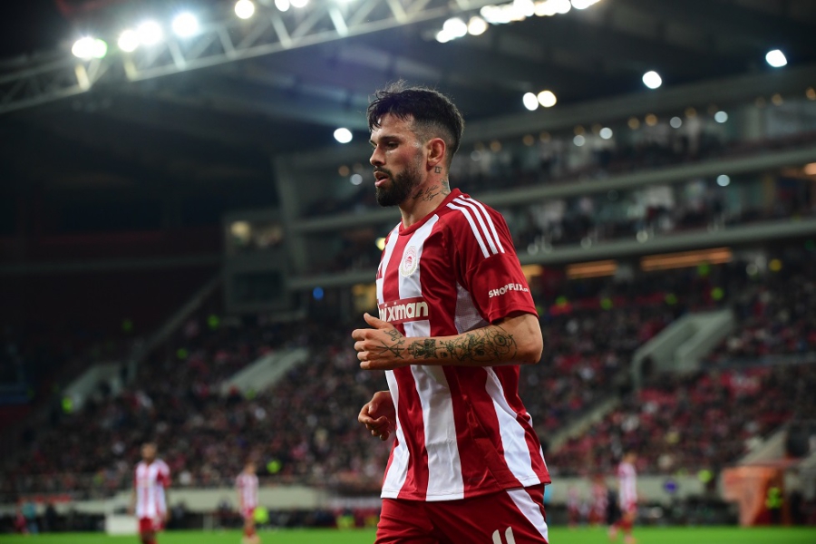 «Ψάχνει ομάδα ο Βέλντε – Δεν υπολογίζεται από τον Μεντιλίμπαρ!»