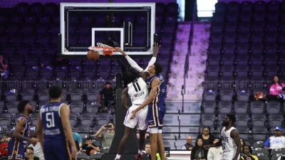 Γουεμπανιάμα: Νέα «όργια» από το παιδί-θαύμα του γαλλικού μπάσκετ! (video)