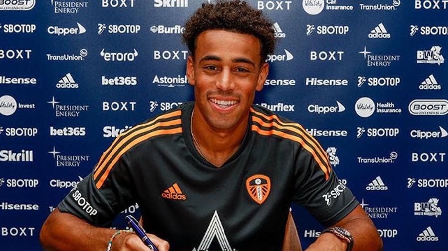 Επίσημα στη Λιντς ο Τάιλερ Άνταμς!