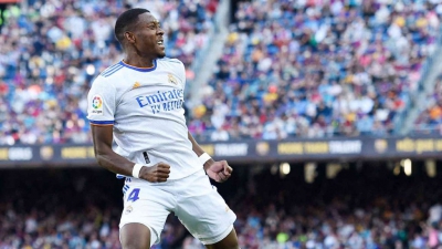 Το «όνειρο» του Νταβίντ Αλάμπα και ο «εφιάλτης» με τον Ρόναλντ Κούμαν