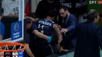 Κολοσσός Ρόδου: Τραυματίστηκε ο Σταρκς και αποχώρησε κουτσαίνοντας (video)